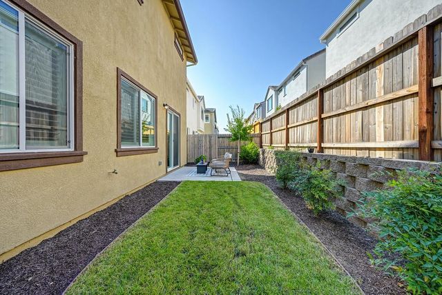 3502 Williamson Dr, Folsom, CA 95630