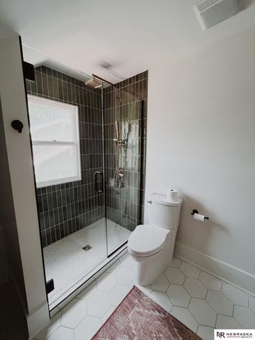 2426 Park Avenue, Lincoln, NE 68502