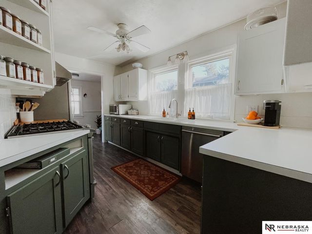 2426 Park Avenue, Lincoln, NE 68502