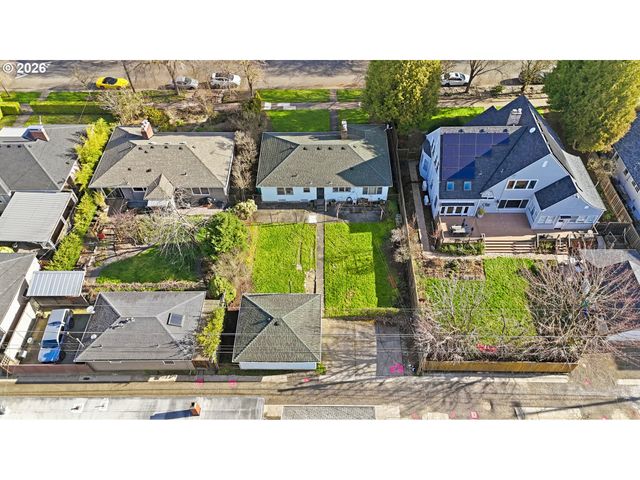 2417 Se LADD Ave, Portland, OR 97214