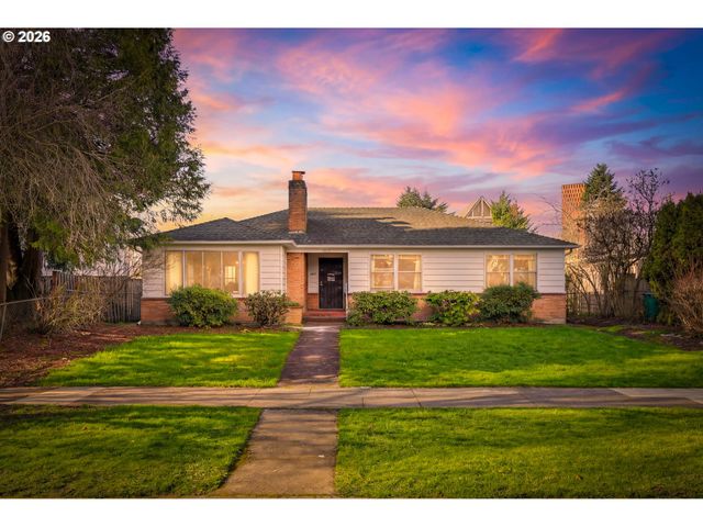 2417 Se LADD Ave, Portland, OR 97214