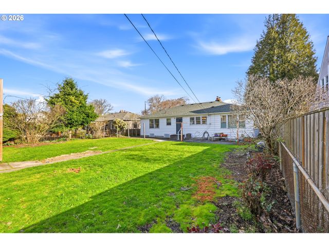 2417 Se LADD Ave, Portland, OR 97214
