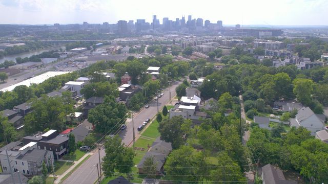 1119 Glenview Dr, Nashville, TN 37206