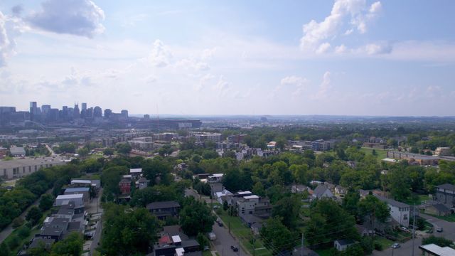 1119 Glenview Dr, Nashville, TN 37206