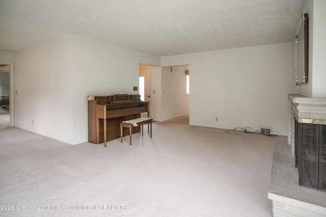 1665 Woodside Drive, East Lansing, MI 48823