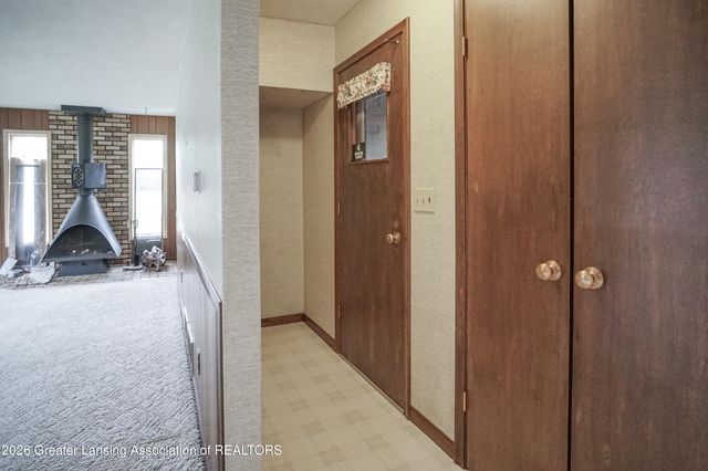 1665 Woodside Drive, East Lansing, MI 48823