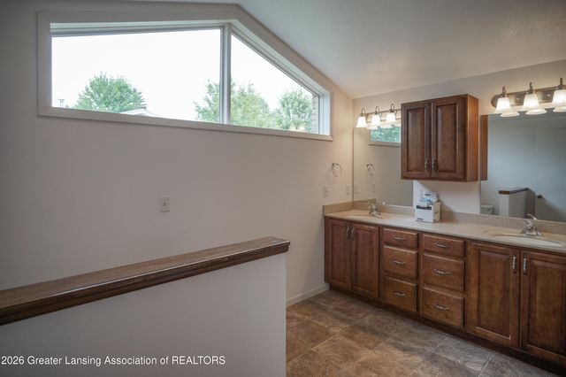 1665 Woodside Drive, East Lansing, MI 48823