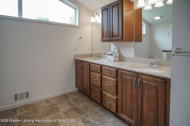 1665 Woodside Drive, East Lansing, MI 48823