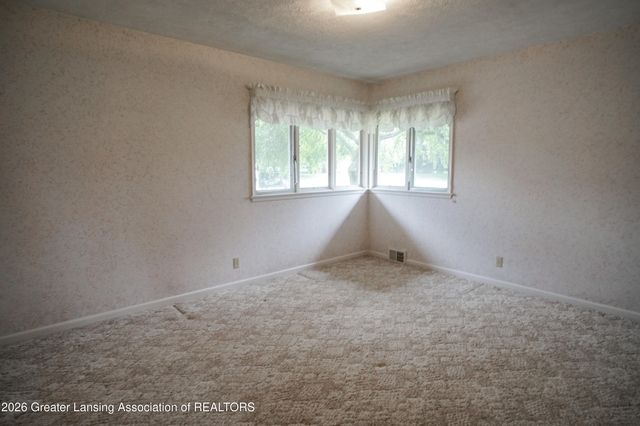 1665 Woodside Drive, East Lansing, MI 48823