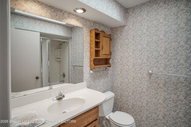 1665 Woodside Drive, East Lansing, MI 48823