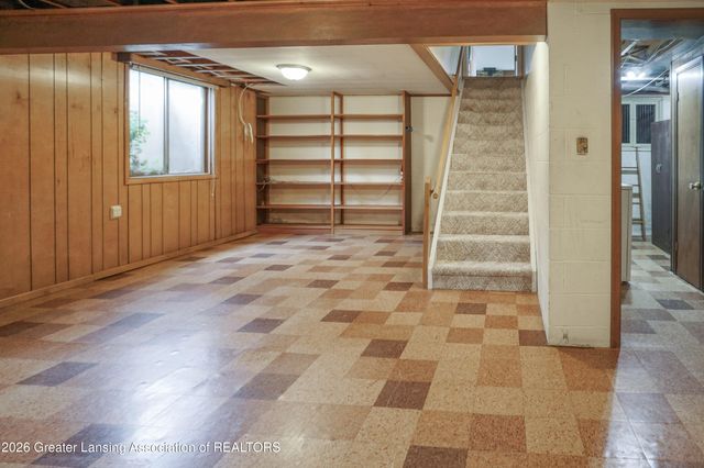 1665 Woodside Drive, East Lansing, MI 48823
