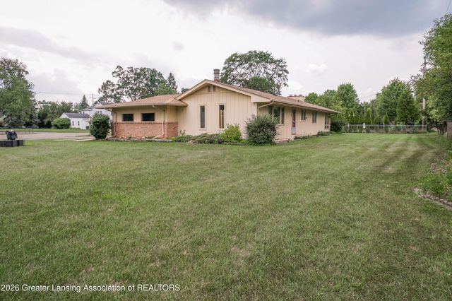 1665 Woodside Drive, East Lansing, MI 48823