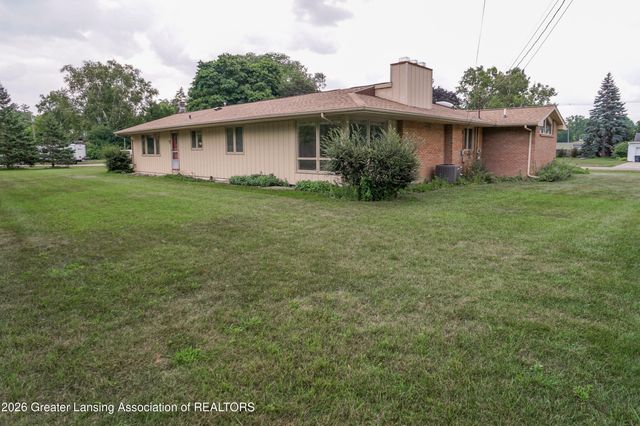 1665 Woodside Drive, East Lansing, MI 48823