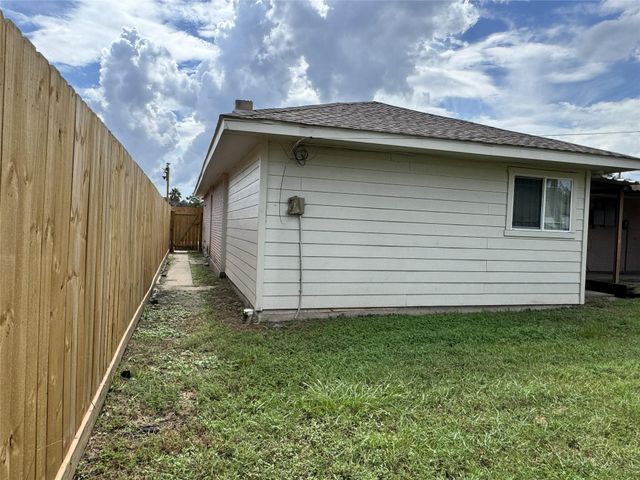 15022 Chipman Lane, Houston, TX 77060