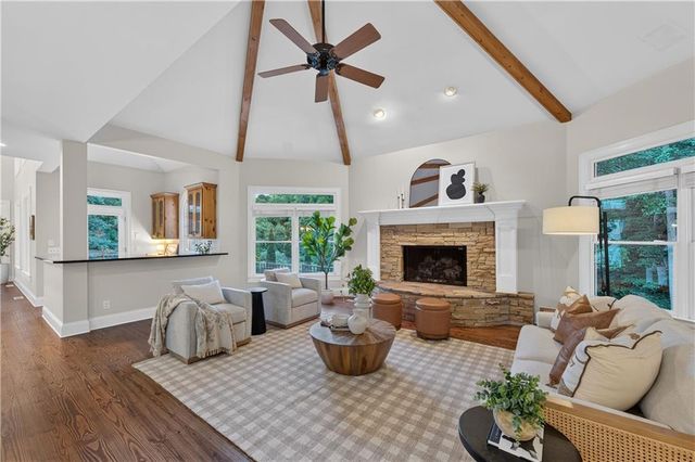 1055 Hedgerose Lane, Roswell, GA 30075