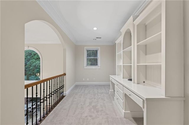 1055 Hedgerose Lane, Roswell, GA 30075