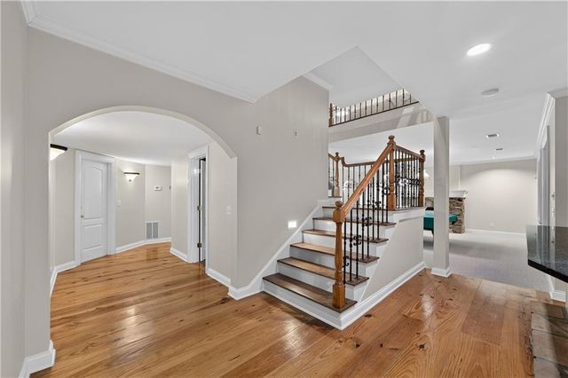 1055 Hedgerose Lane, Roswell, GA 30075