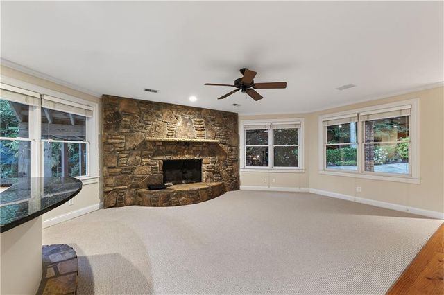 1055 Hedgerose Lane, Roswell, GA 30075
