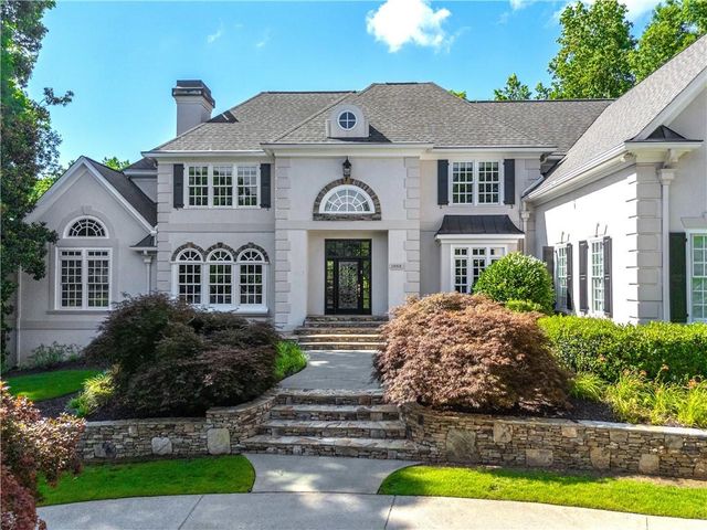 1055 Hedgerose Lane, Roswell, GA 30075