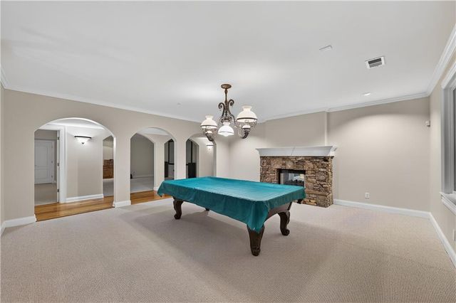1055 Hedgerose Lane, Roswell, GA 30075