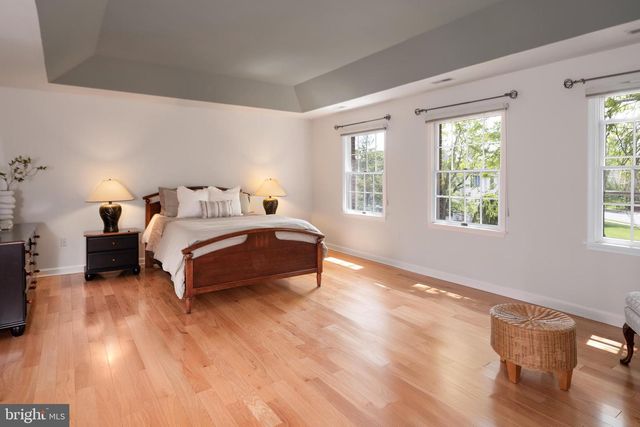 2 CLARENDON CT, Princeton Junction, NJ 08550