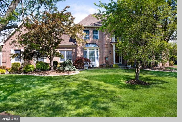 2 CLARENDON CT, Princeton Junction, NJ 08550