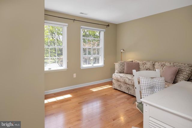 2 CLARENDON CT, Princeton Junction, NJ 08550