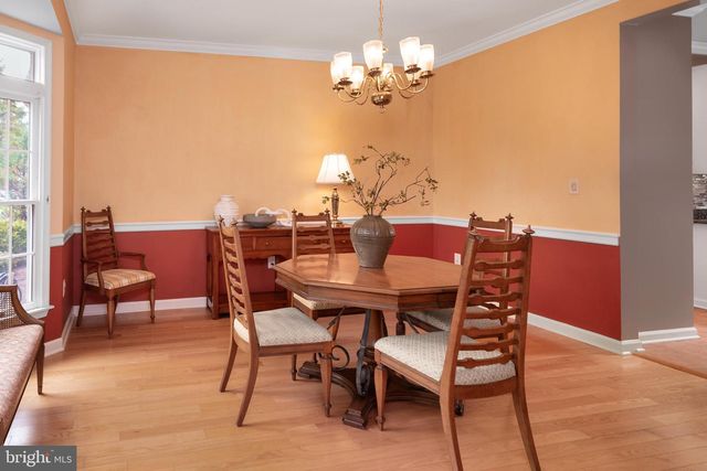 2 CLARENDON CT, Princeton Junction, NJ 08550