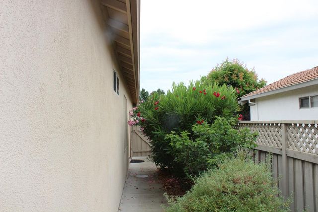 1636 Andover Ln, Lincoln, CA 95648