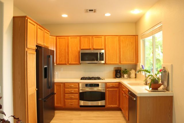 1636 Andover Ln, Lincoln, CA 95648