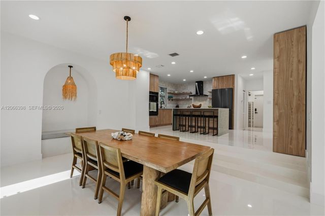 16203 NW 82nd Place, Miami Lakes, FL 33016