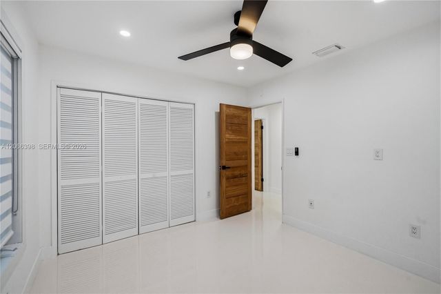 16203 NW 82nd Place, Miami Lakes, FL 33016