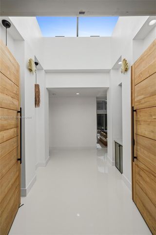 16203 NW 82nd Place, Miami Lakes, FL 33016