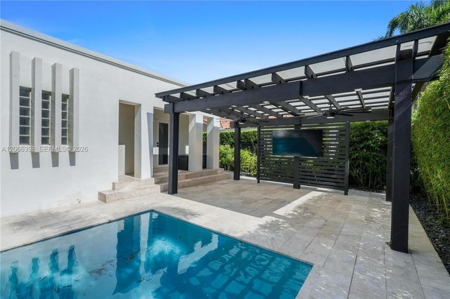 16203 NW 82nd Place, Miami Lakes, FL 33016