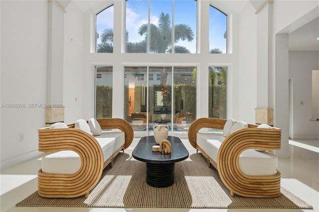 16203 NW 82nd Place, Miami Lakes, FL 33016