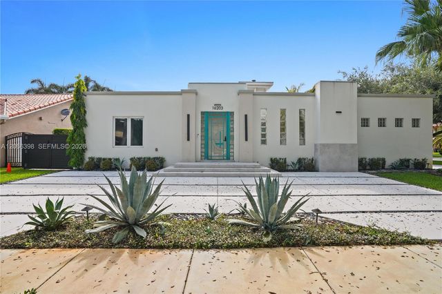 16203 NW 82nd Place, Miami Lakes, FL 33016