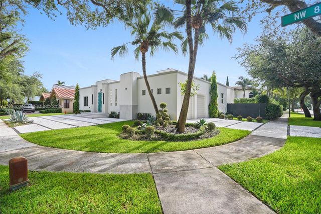 16203 NW 82nd Place, Miami Lakes, FL 33016