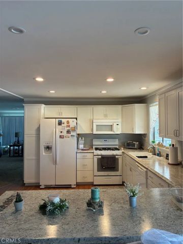 996 San Francisco, Hemet, CA 92543