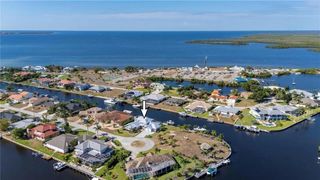 139 Seville Place SW, Port Charlotte, FL 33952
