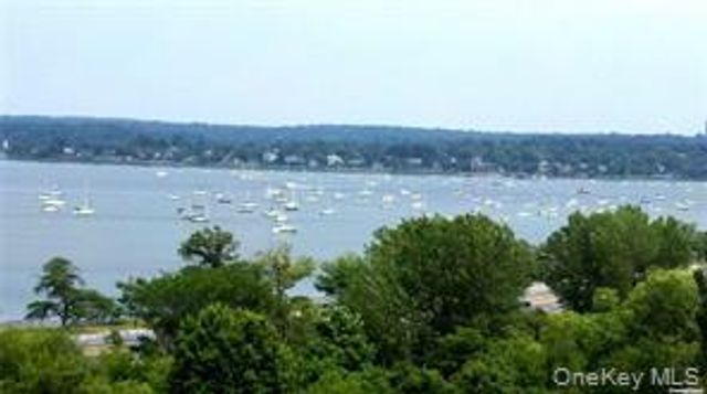 18-15 215th Street 6 C, Bayside, NY 11360