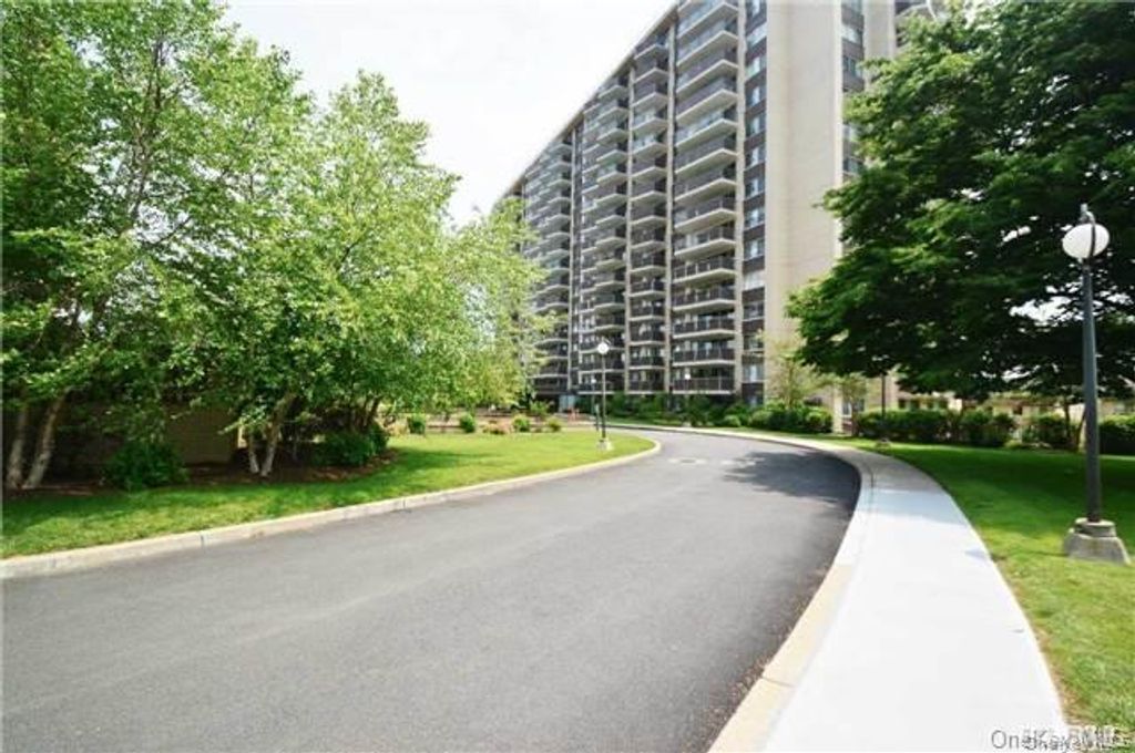 18-15 215th Street 6 C, Bayside, NY 11360