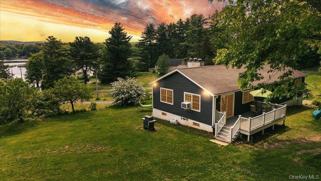 553 Lake Road, Pine Plains, NY 12567