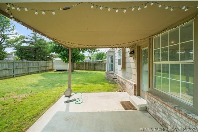 305 E Indianapolis Street, Broken Arrow, OK 74012