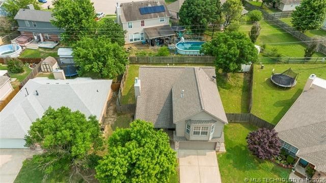 305 E Indianapolis Street, Broken Arrow, OK 74012