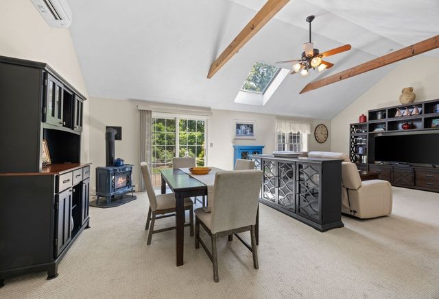 18 Pleasant Wood Dr, Sandwich, MA 02563
