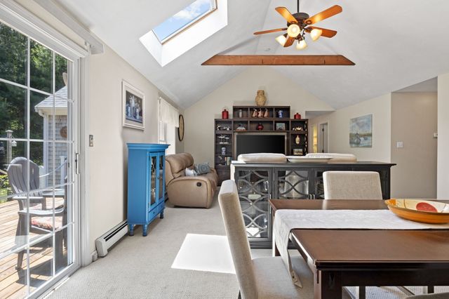 18 Pleasant Wood Dr, Sandwich, MA 02563