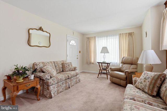 100 WAGNER ST, Hamilton, NJ 08610