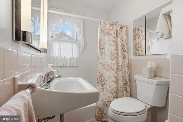 100 WAGNER ST, Hamilton, NJ 08610
