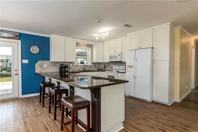 832 Desoto Drive, Dauphin Island, AL 36528