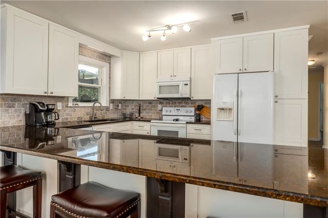 832 Desoto Drive, Dauphin Island, AL 36528